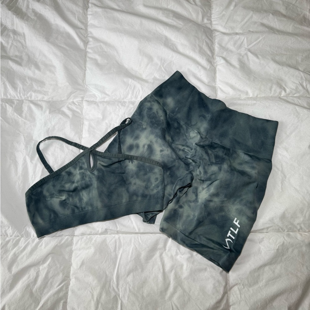 Women's Gray Blue Shorts and Sports Bra Set